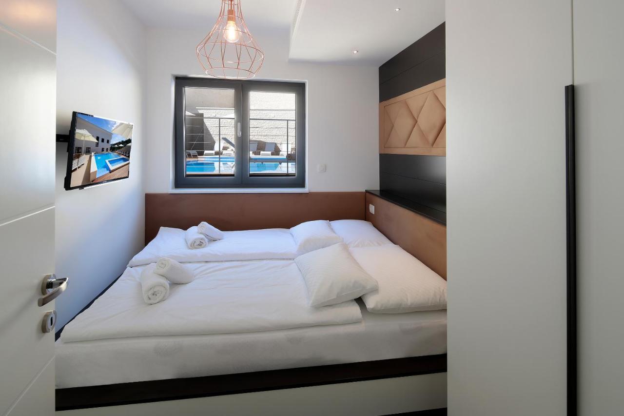 Modena Maris-Heated Pool-Grill-Relax-Jacuzzi Apartments Icici Exterior photo
